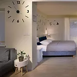 Appartement Sjesta River Blisko Centrum, Prywatny Parking, Dodatkowy Bezplatny Parking W Centrum Miasta Kudowa-Zdrój