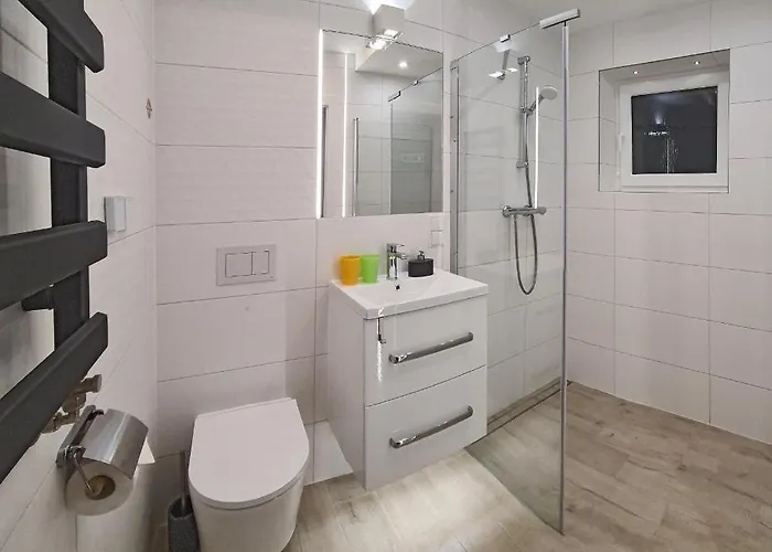 Sjesta River Blisko Centrum, Prywatny Parking, Dodatkowy Bezplatny Parking W Centrum Miasta Kudowa Zdroj